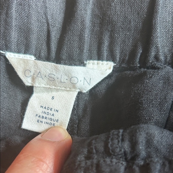 Caslon Women's Charcoal Cargo Shorts - Picture 5 of 10